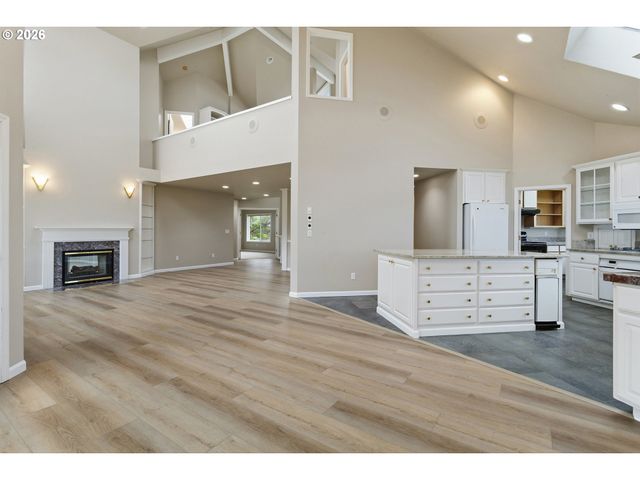 1220 2ND St, Columbia City, OR 97018