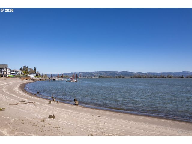 1220 2ND St, Columbia City, OR 97018