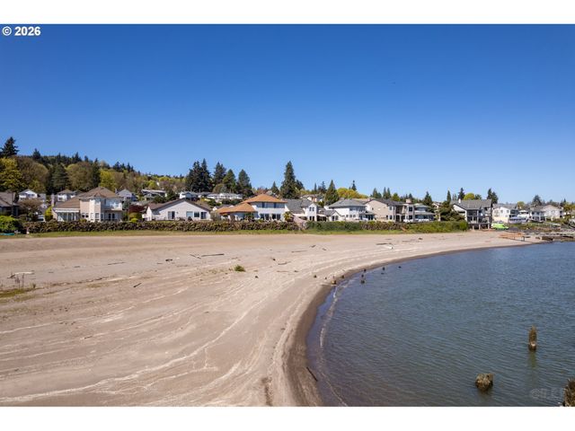 1220 2ND St, Columbia City, OR 97018