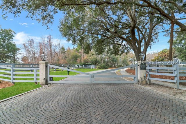 32 Hackney Pony Ln, Hilton Head Island, SC 29926