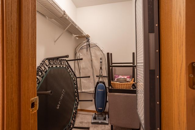 4482 N Toby Avenue, Springfield, MO 65803