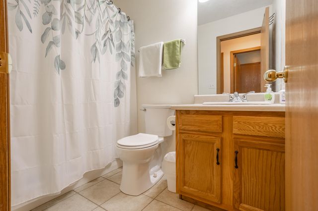 4482 N Toby Avenue, Springfield, MO 65803