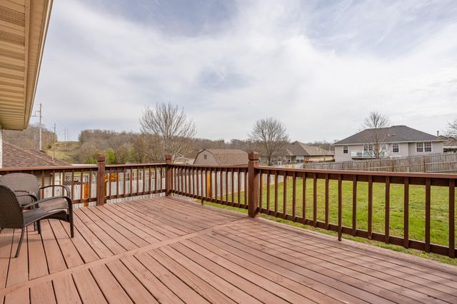 4482 N Toby Avenue, Springfield, MO 65803