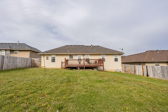 4482 N Toby Avenue, Springfield, MO 65803