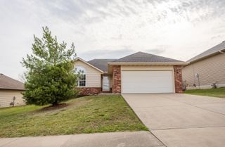 4482 N Toby Avenue, Springfield, MO 65803