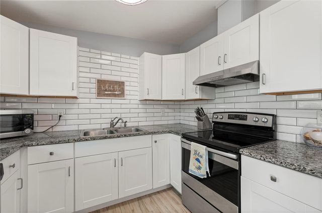 70 VIRGINIA COURT, Englewood, FL 34223