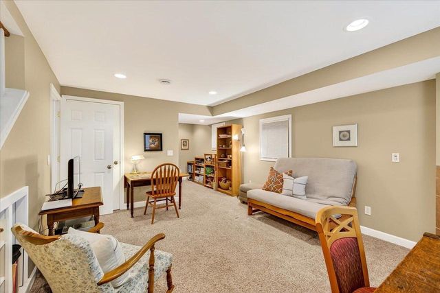 9 Frederick Circle, Madison, WI 53711