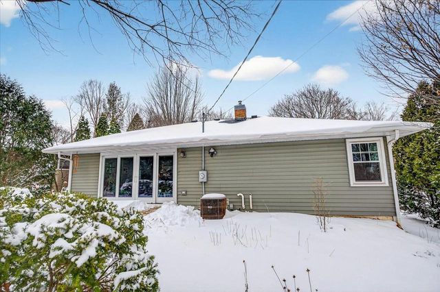 9 Frederick Circle, Madison, WI 53711