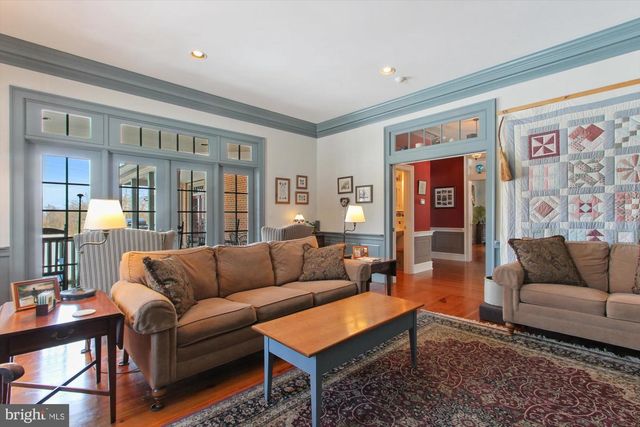 60 SOUTHSIDE DR, Newville, PA 17241