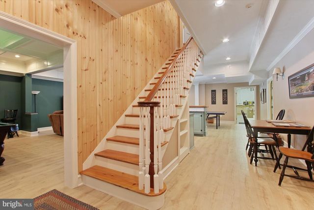 60 SOUTHSIDE DR, Newville, PA 17241