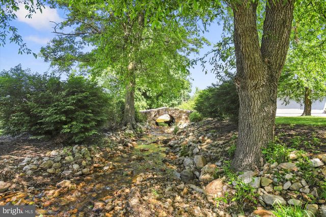 60 SOUTHSIDE DR, Newville, PA 17241