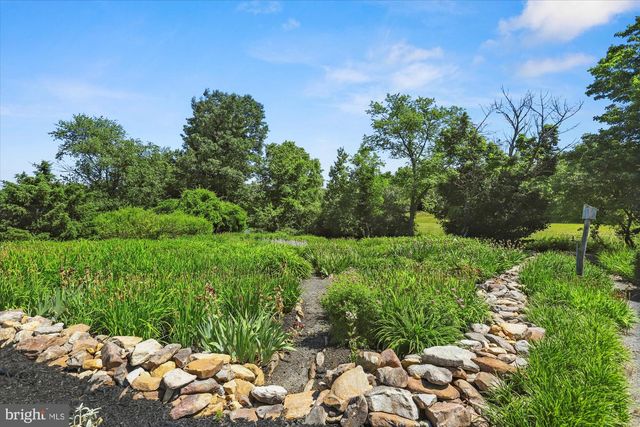 60 SOUTHSIDE DR, Newville, PA 17241