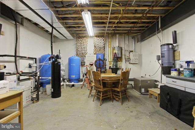 60 SOUTHSIDE DR, Newville, PA 17241