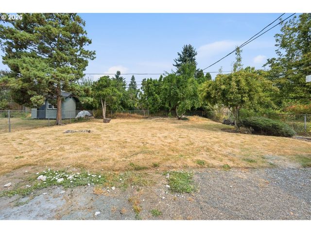 9233 Se MORRISON St, Portland, OR 97216