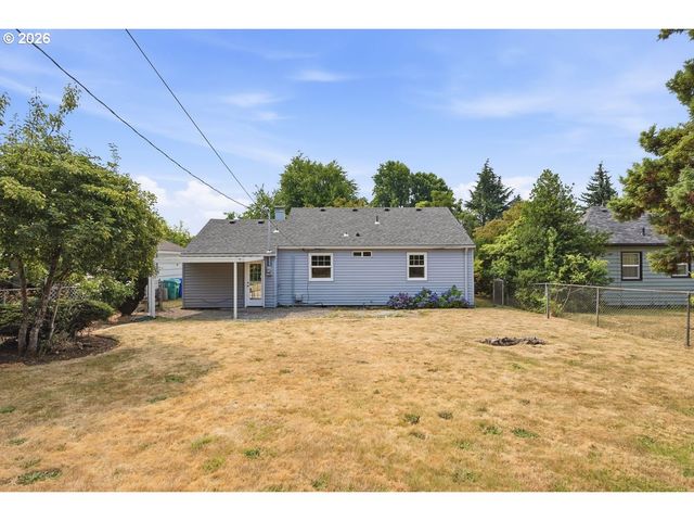9233 Se MORRISON St, Portland, OR 97216
