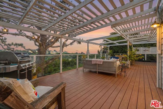 29500 Heathercliff Rd 105, Malibu, CA 90265