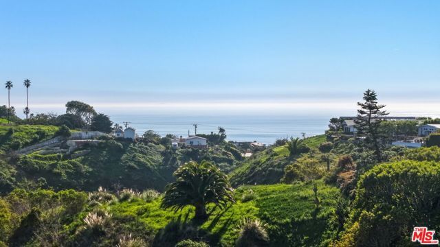 29500 Heathercliff Rd 105, Malibu, CA 90265