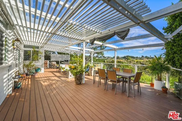 29500 Heathercliff Rd 105, Malibu, CA 90265