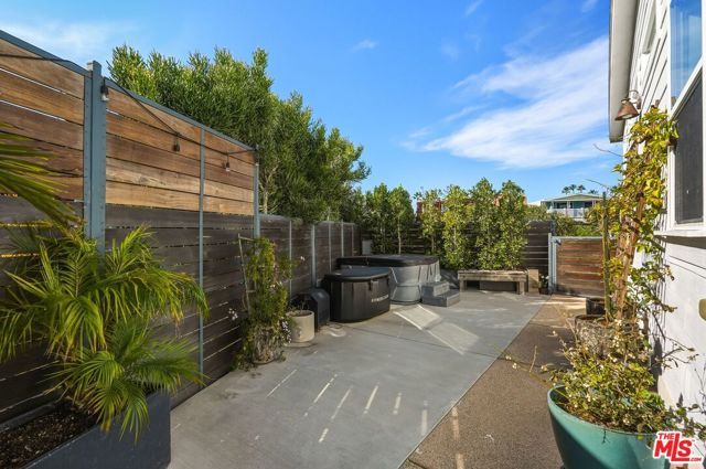 29500 Heathercliff Rd 105, Malibu, CA 90265