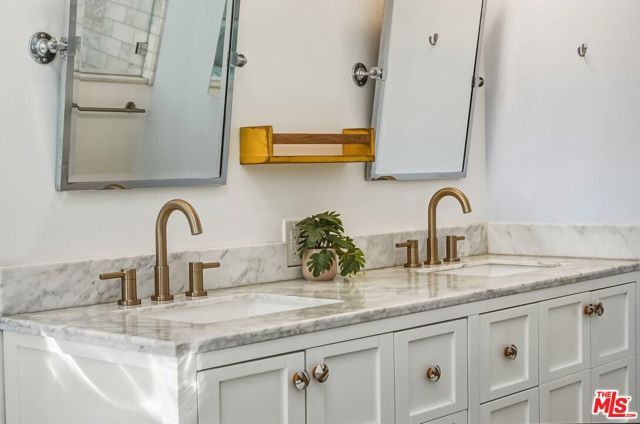 29500 Heathercliff Rd 105, Malibu, CA 90265