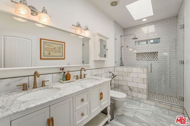 29500 Heathercliff Rd 105, Malibu, CA 90265