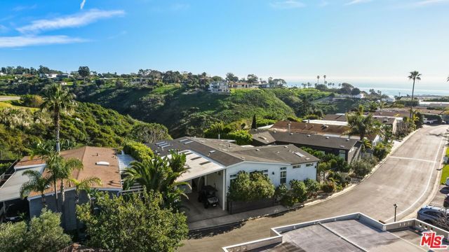 29500 Heathercliff Rd 105, Malibu, CA 90265