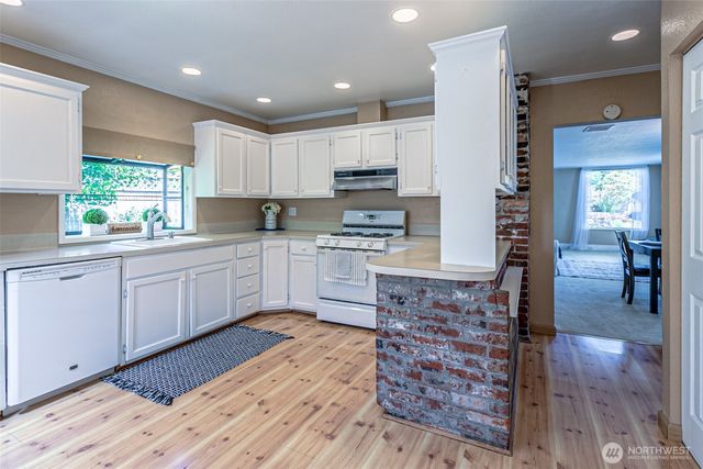 3806 S 9th Street, Tacoma, WA 98405