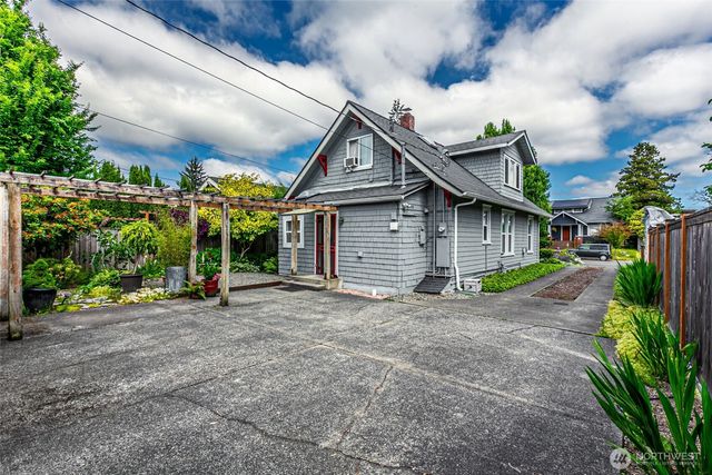3806 S 9th Street, Tacoma, WA 98405
