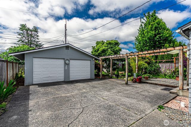 3806 S 9th Street, Tacoma, WA 98405