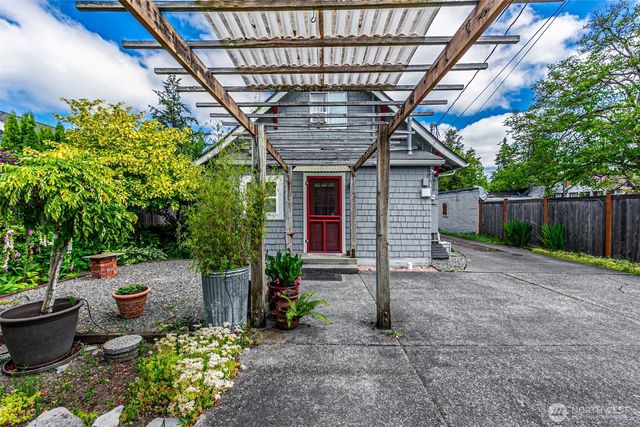 3806 S 9th Street, Tacoma, WA 98405