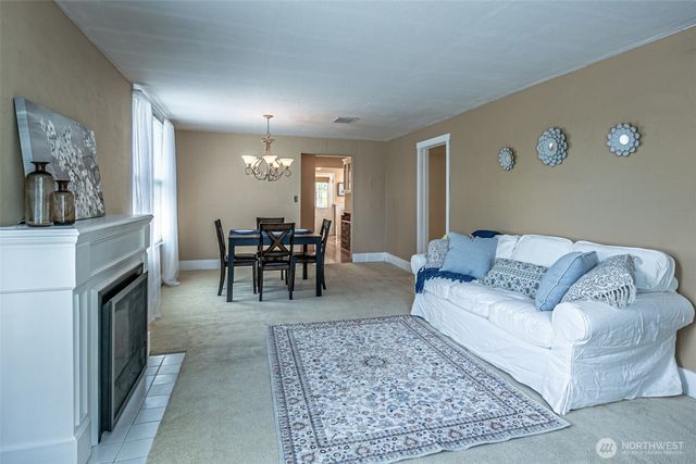 3806 S 9th Street, Tacoma, WA 98405