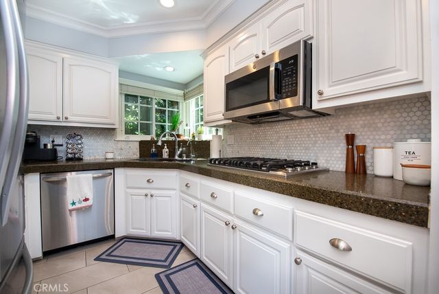 13383 Contour Drive, Sherman Oaks, CA 91423