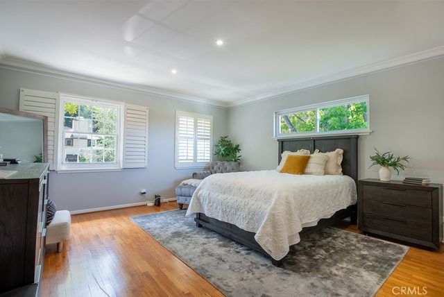 13383 Contour Drive, Sherman Oaks, CA 91423