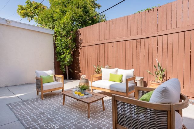 13383 Contour Drive, Sherman Oaks, CA 91423
