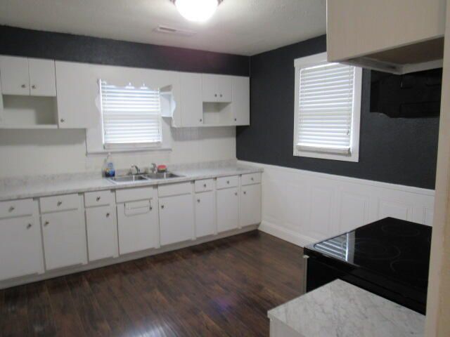 2738 W Latoka Street, Springfield, MO 65807