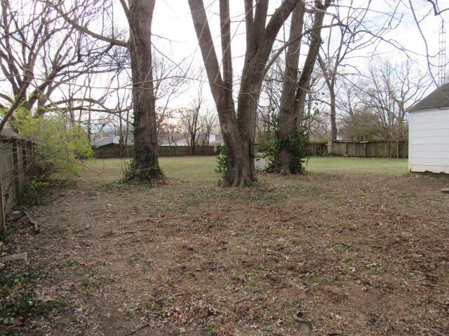 2738 W Latoka Street, Springfield, MO 65807