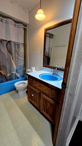 2900 E Spruce Drive, Crete, IL 60417