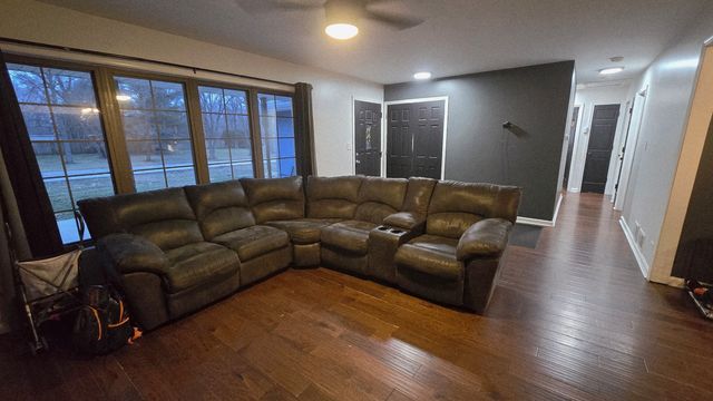 2900 E Spruce Drive, Crete, IL 60417