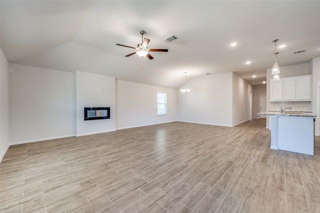 6445 Auburn Dale Road, Pilot Point, TX 76258
