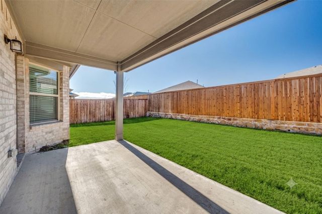 6445 Auburn Dale Road, Pilot Point, TX 76258
