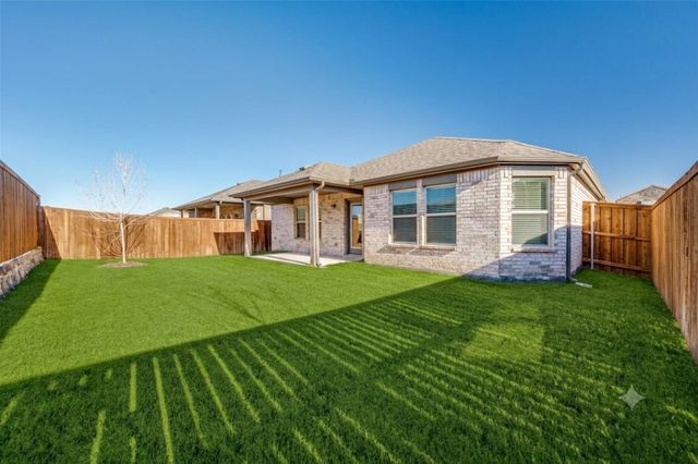 6445 Auburn Dale Road, Pilot Point, TX 76258