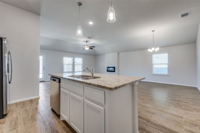 6445 Auburn Dale Road, Pilot Point, TX 76258