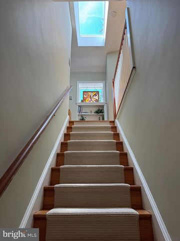 6114 20TH ST N, Arlington, VA 22205