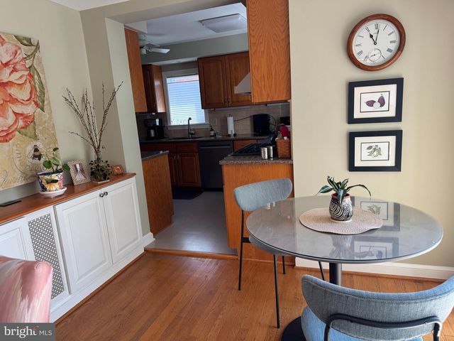 6114 20TH ST N, Arlington, VA 22205
