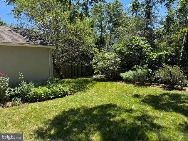 6114 20TH ST N, Arlington, VA 22205