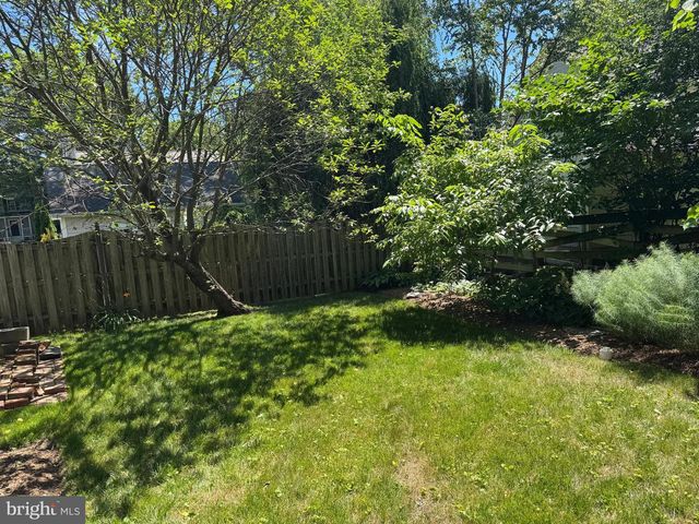 6114 20TH ST N, Arlington, VA 22205