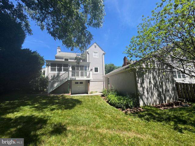 6114 20TH ST N, Arlington, VA 22205