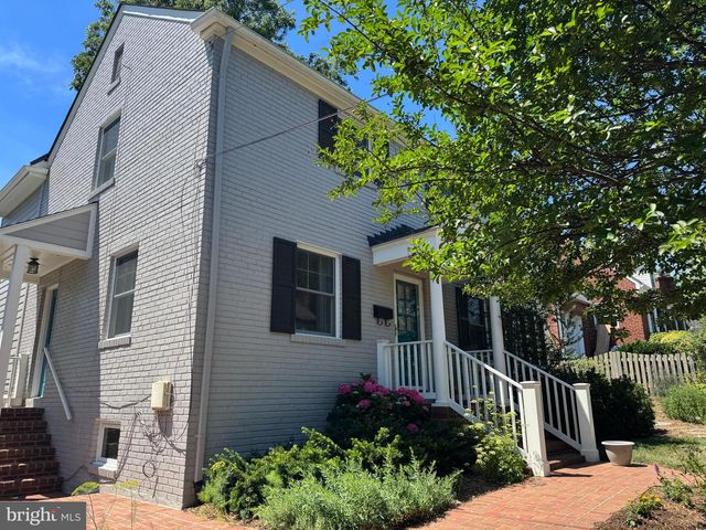 6114 20TH ST N, Arlington, VA 22205