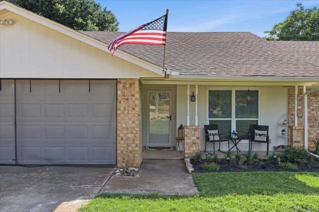 1003 Almond Court, Mansfield, TX 76063