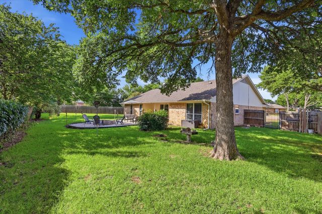 1003 Almond Court, Mansfield, TX 76063